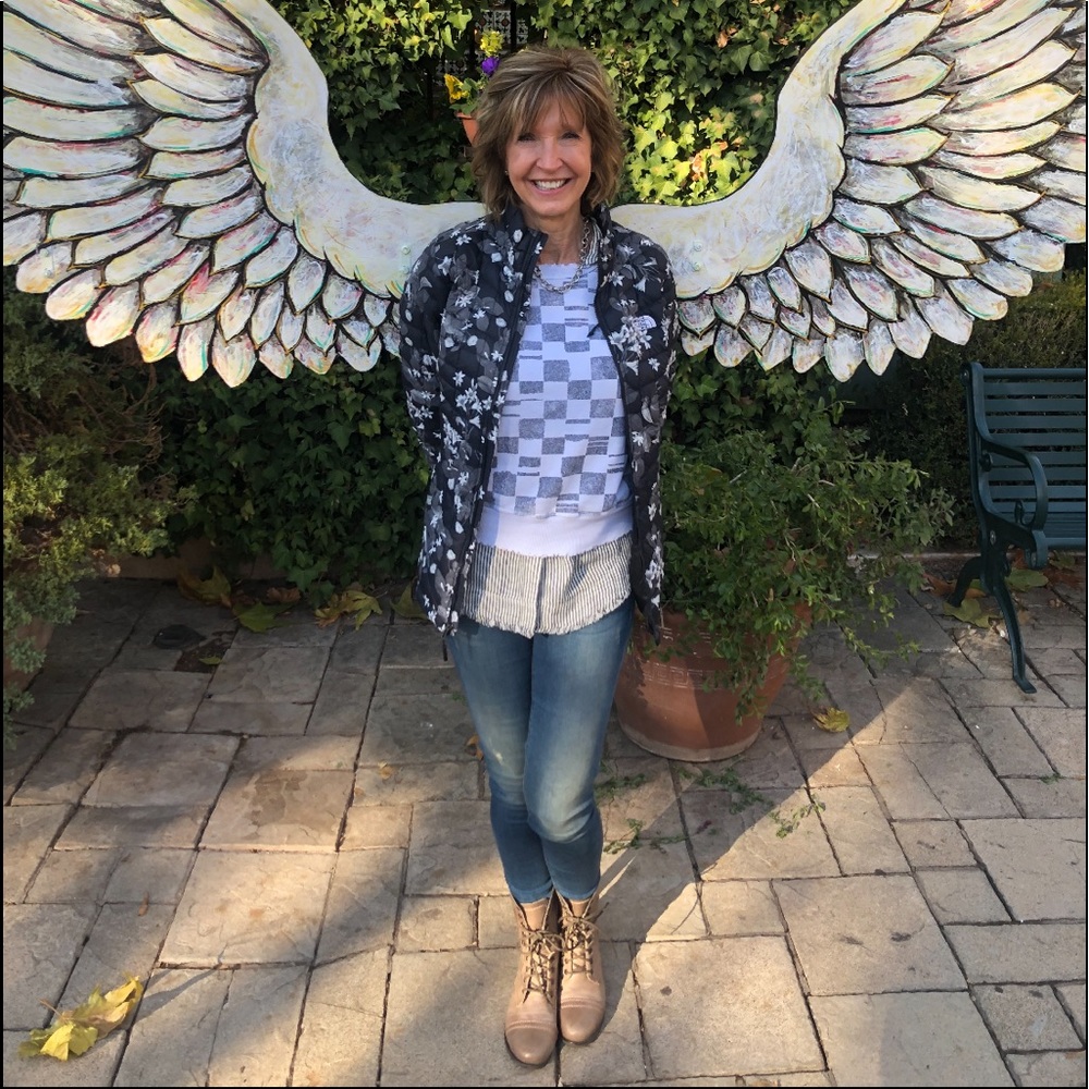 Meet your Posher, Debbie